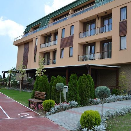 Camp And Pool Hotel Kranevo Exterior foto