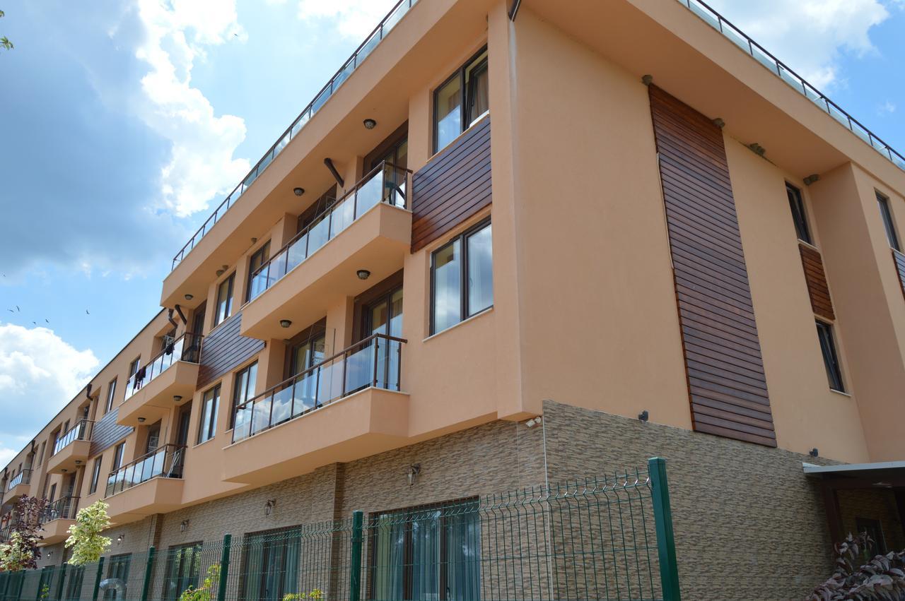 Camp And Pool Hotel Kranevo Exterior foto