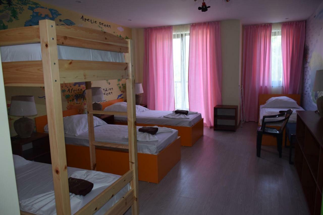 Camp And Pool Hotel Kranevo Exterior foto