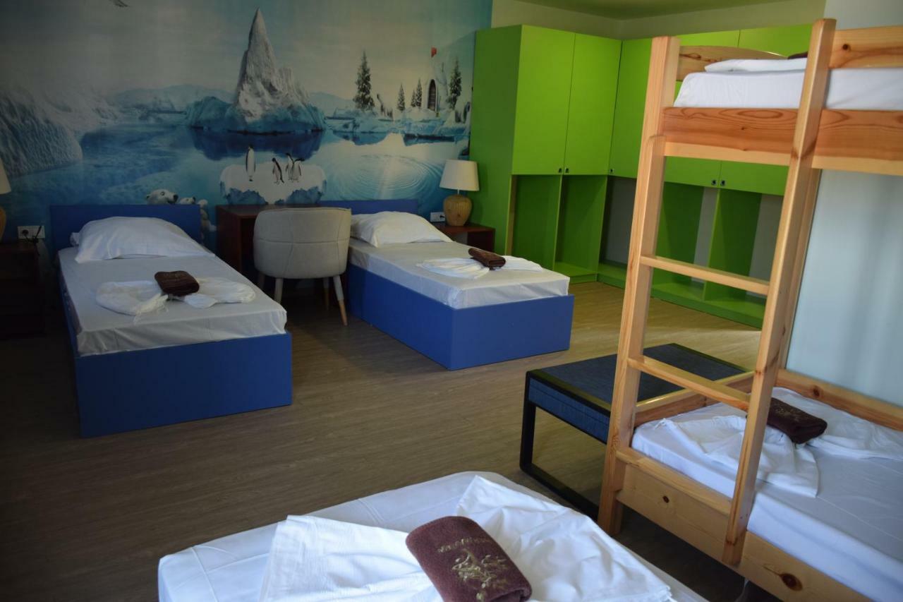 Camp And Pool Hotel Kranevo Exterior foto